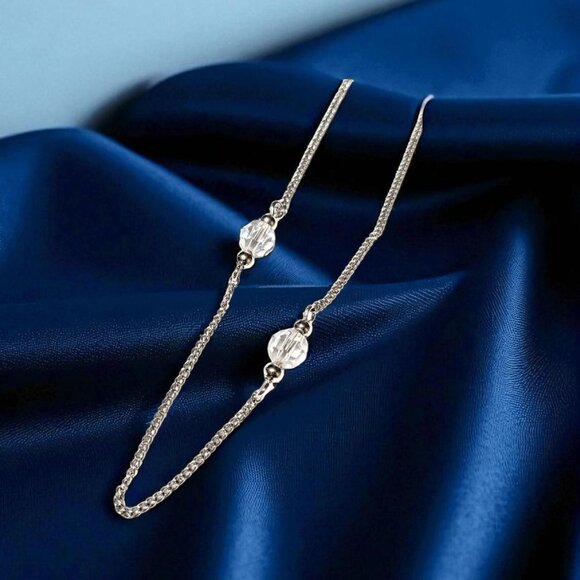 Vintage 1977 Avon Crystalique Silver Necklace - Picture 2 of 3